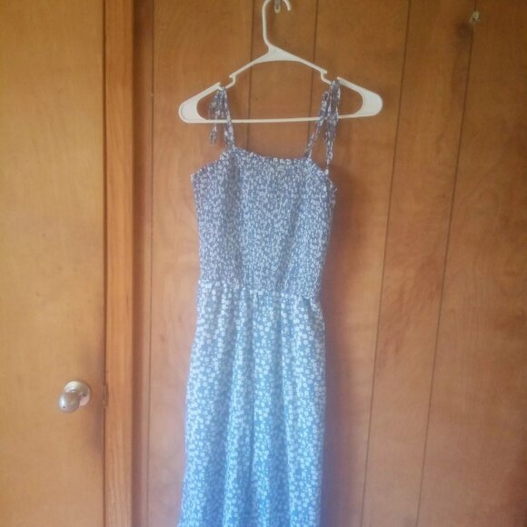 Blue Floral Tie On Shoulder Straps Wide Leg Jumpsuit Size S NWOT - Picture 5 of 5